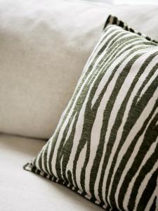 Svanefors Marty Kuddfodral Mossgrön 45x45cm