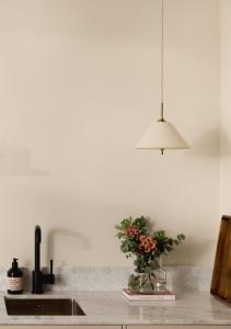 Taklampa Pendel Creme Globen Lighting Iris 25cm