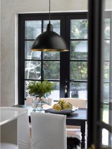 Taklampa Svart PR Home Classic 35cm