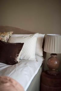 Textilgruppen Randigt Örngott 55x75cm Grå/Vit