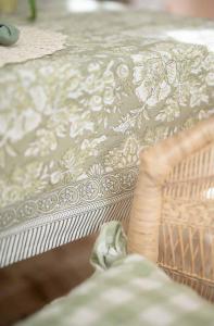 Avtorkningsbar Duk Sonia Grön 140x250cm Fondaco