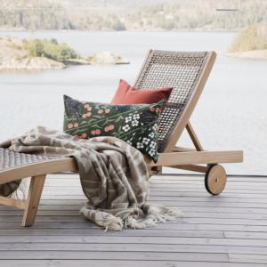 Kuddfodral Avlång Körsbärsträdgården 40x70cm Mörkgrön Almedahls