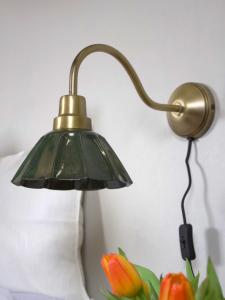 Vägglampa Ester Mörkgrön 34cm PR Home