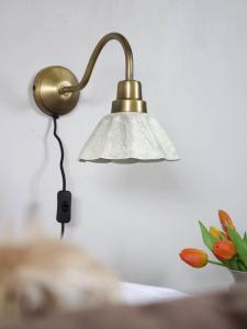 Vägglampa Ester Offwhite 34cm PR Home