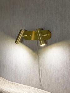 Vägglampa Mässing Dubbel Aneta Lighting Artic