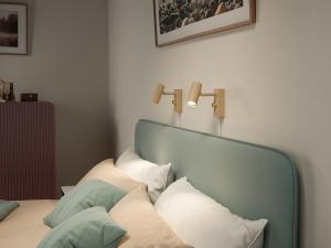 Vägglampa Nougatbrun Dimbar Belid Cato 14,7cm