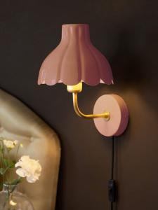 Vägglampa PR Home Wells Mellanrosa/Guld 21cm