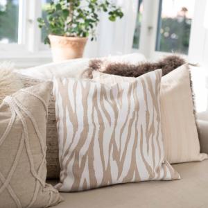 Vitt Kuddfodral Fondaco Zebra 48x48cm