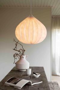 Taklampa Vit Watt & Veke Onion 48cm