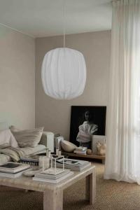 Taklampa Prisma Linne Vit Watt & Veke 45cm