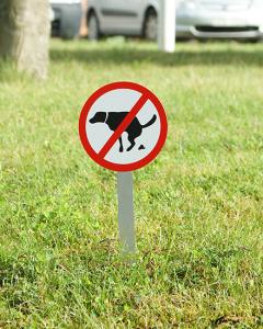 Hundbajsskylt, hundskylt rund 130x130mm med pinne i alu