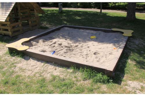 EKO Sandlåda med sittplatser