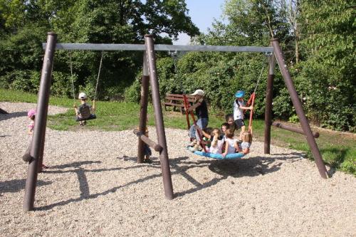 EKO Gunga med kompisgunga och plansits