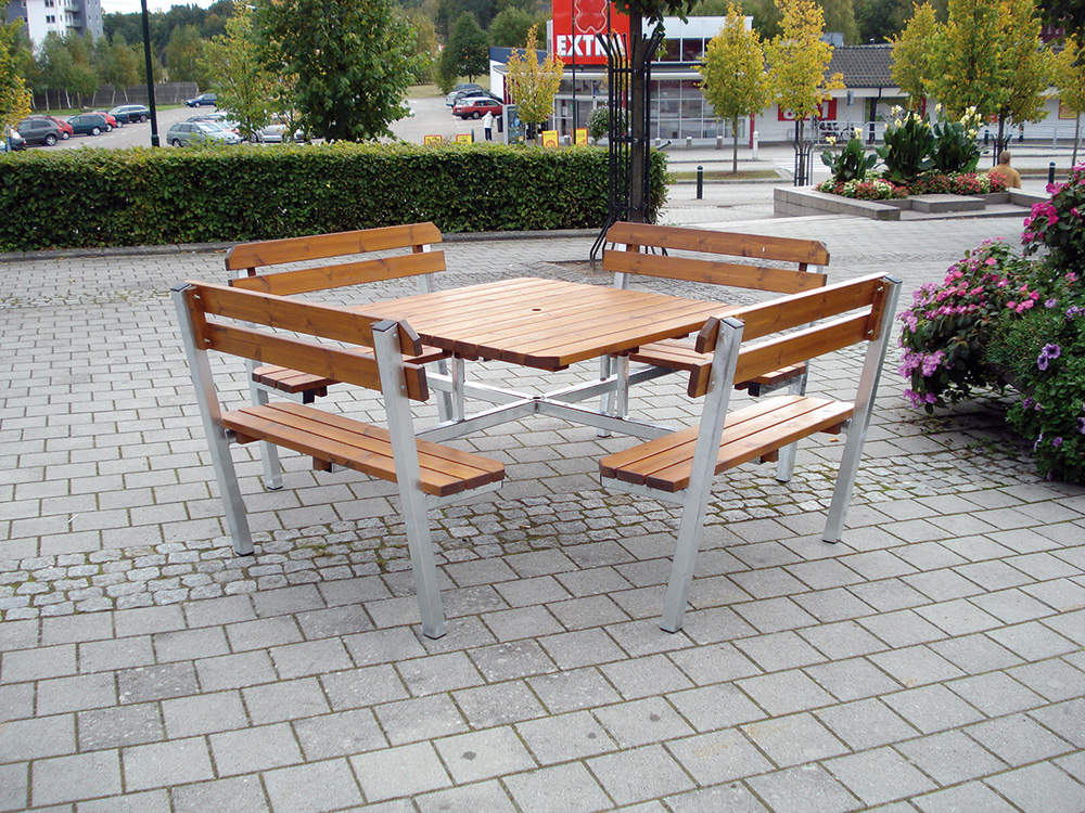 Quattro Stål