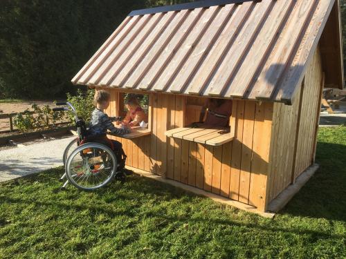 Tillgängliga Kiosken Adam