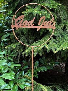 God Julkrans i rost på stav Lind decoration