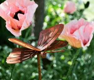 Trädgårdsdekoration rost fjärilen ELDgarden