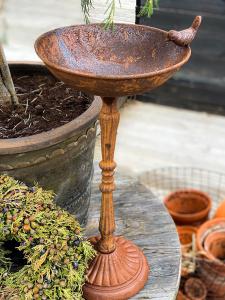 Fågelbad låg fot Roya Wikholmform