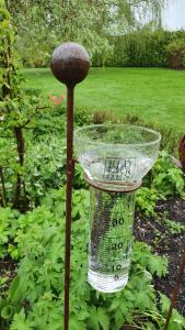 Regnmätare Regnskur ELDgarden