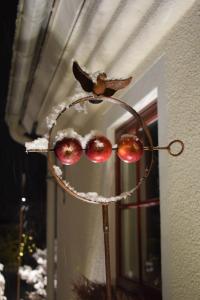 Fågelmatshållare Ø 22 cm rost Two Faces