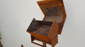 Fågelmatare som hus rost Two Faces