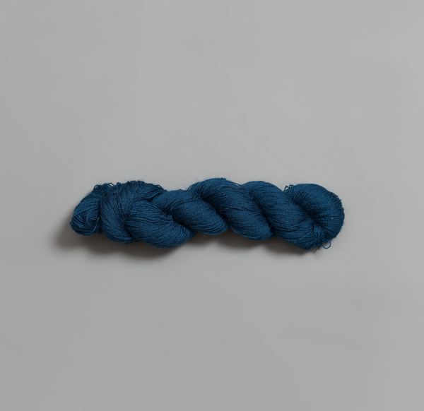 Petrolblå 369 - Röros brodergarn 100g