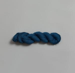 Petrolblå 369 - Röros brodergarn 100g