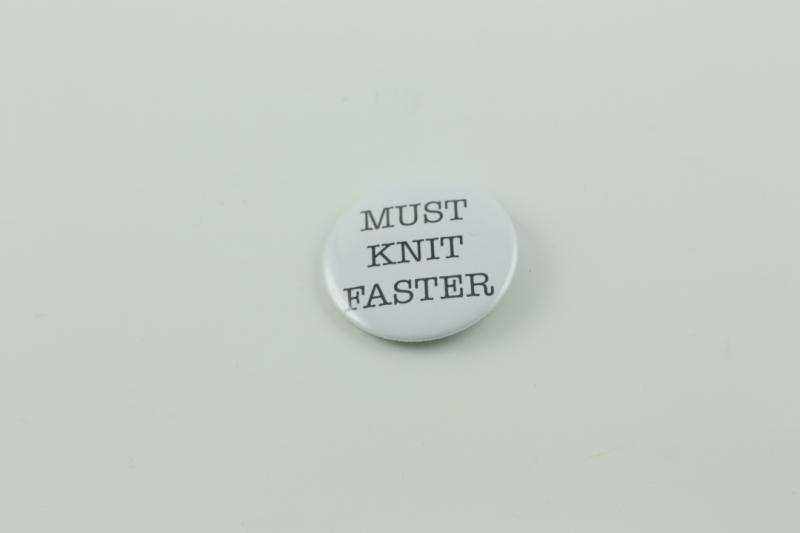 Must knit faster - pin 44mm