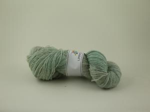 Illern ylar i månskenet - handfärgat finullgarn 100g