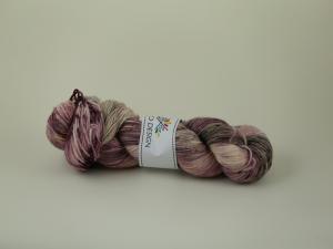 Valborg - Handfärgat sockgarn 100g