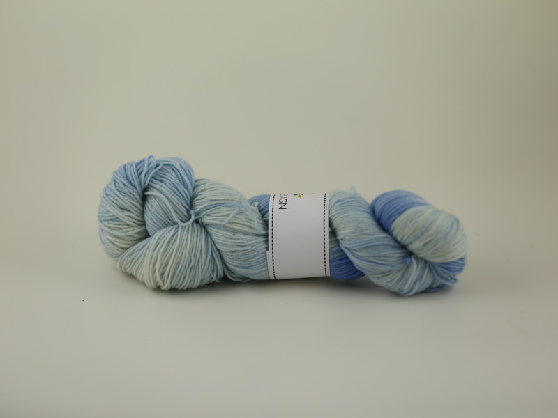 Sommarhimmel  - Handdyed sockyarn 100g