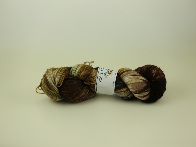 Solbadande troll - handdyed sockyarn 100g