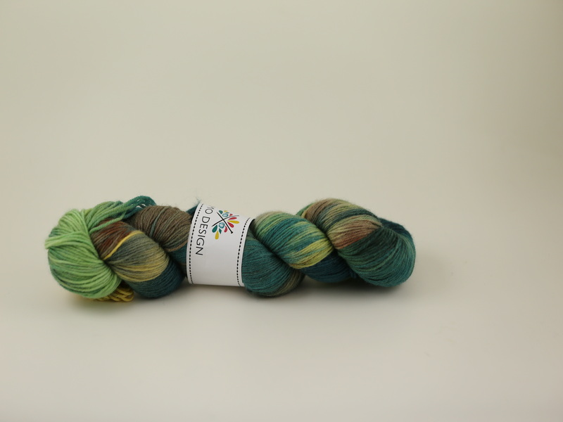 En pianospelande lom - Sockgarn merino 100g