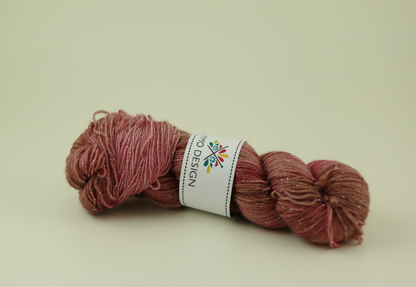 Mössen vill ha konjak - Handdyed sockyarn glitter 100g