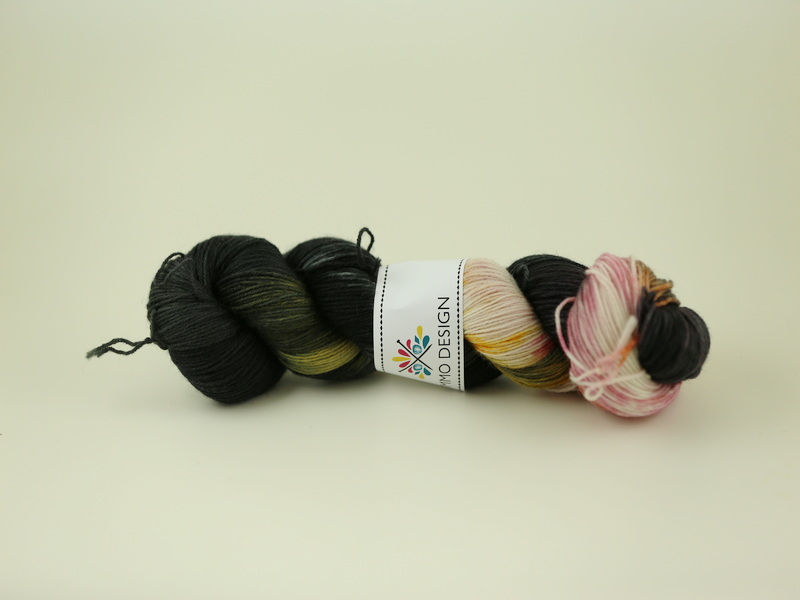 Scary disco snail - handfärgat sockgarn 100g