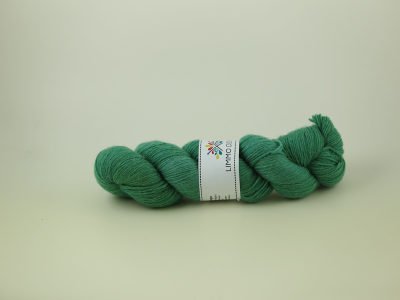 Scream of anger - handdyed sockyarn 100g