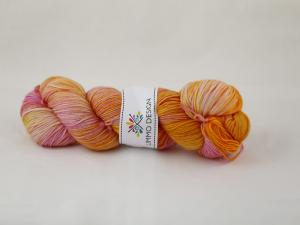 The dream never ends - handfärgat sockgarn 100g