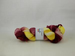 Bevingad nektarin - Handfärgat sockgarn 100g