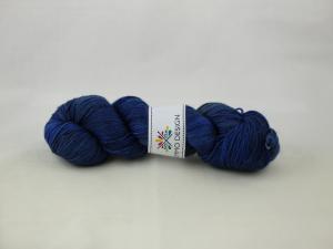 Living after midnight - handfärgat sockgarn 100g