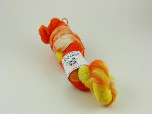 Guldfisk med kikhosta - sockgarn 100g