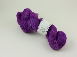 Julia - handdyed sockyarn 100g