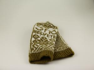 Snöhelvete! - handstickade damvantar ljus oliv/vit