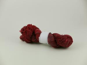 Solblekt plastbåtsröd - Sockyarn Black edition 100g