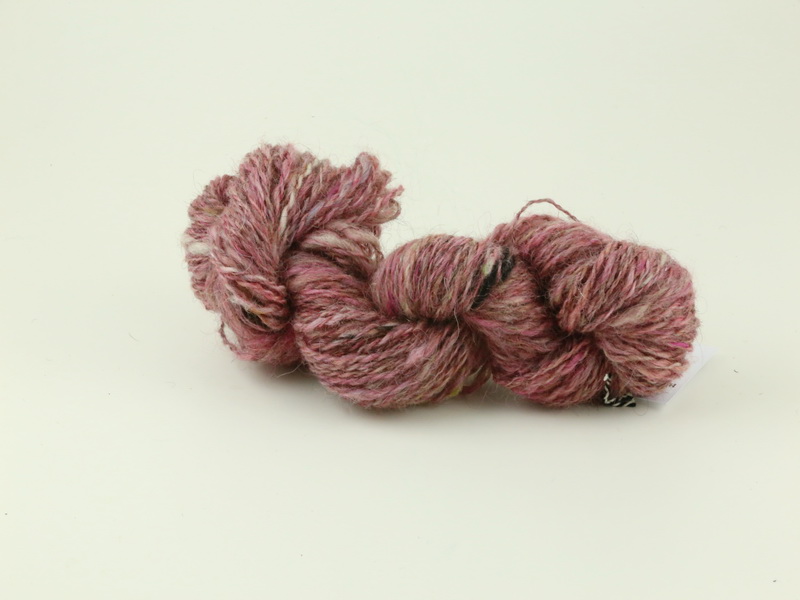 Robins tunga -handspunnet garn ca 50g