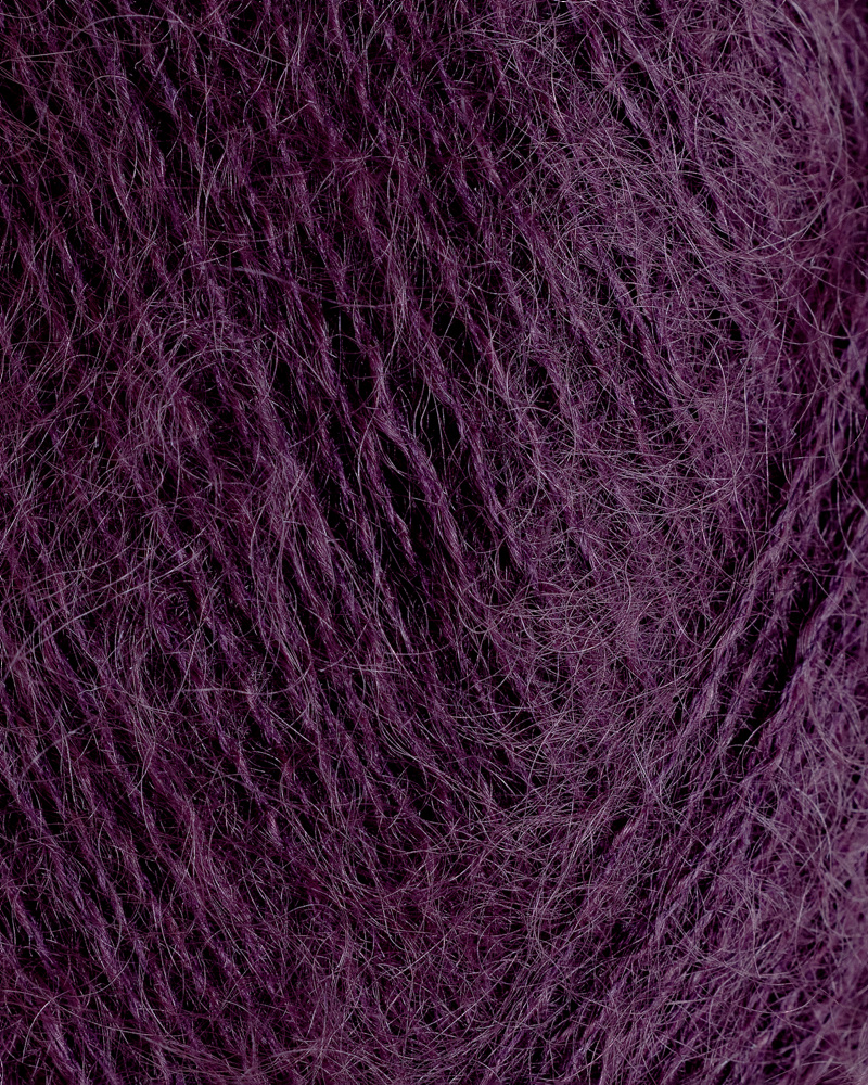 Djup plommon 37 - Mild mohair 25g