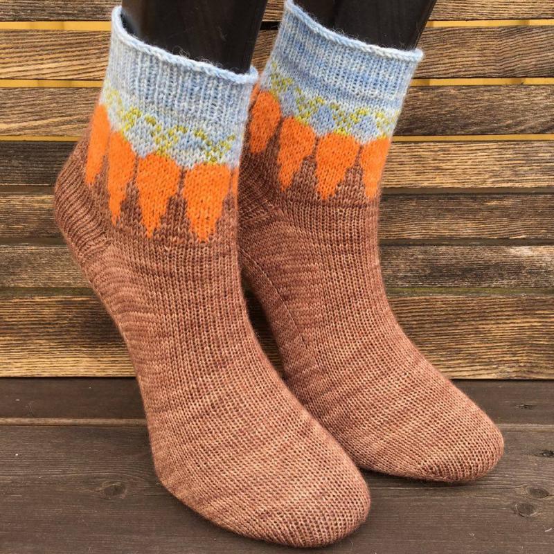 Carrots socks pattern