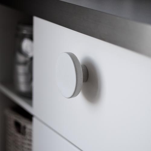 Concrete knob Strand White Medium