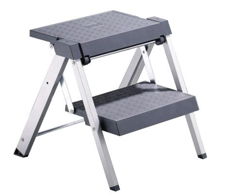 Fällbar stege till köket