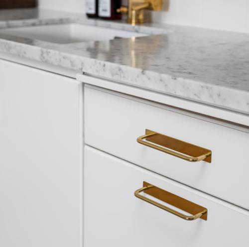 Täckbricka Handtag Olackerad Mässing