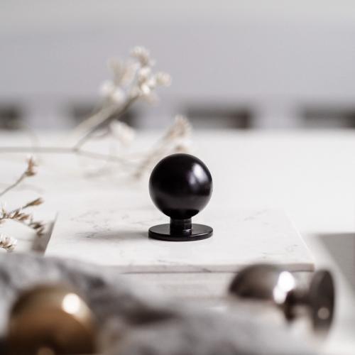 Kitchen knob Berg Black